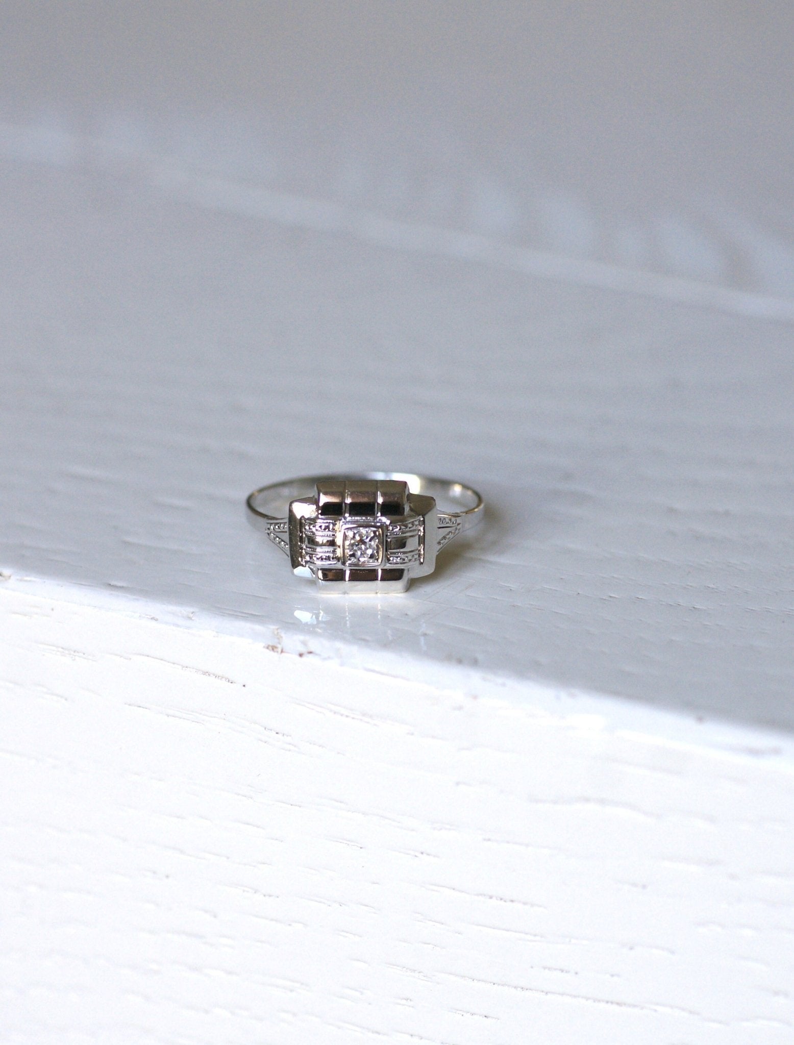 bague-art-deco-or-blanc-et-