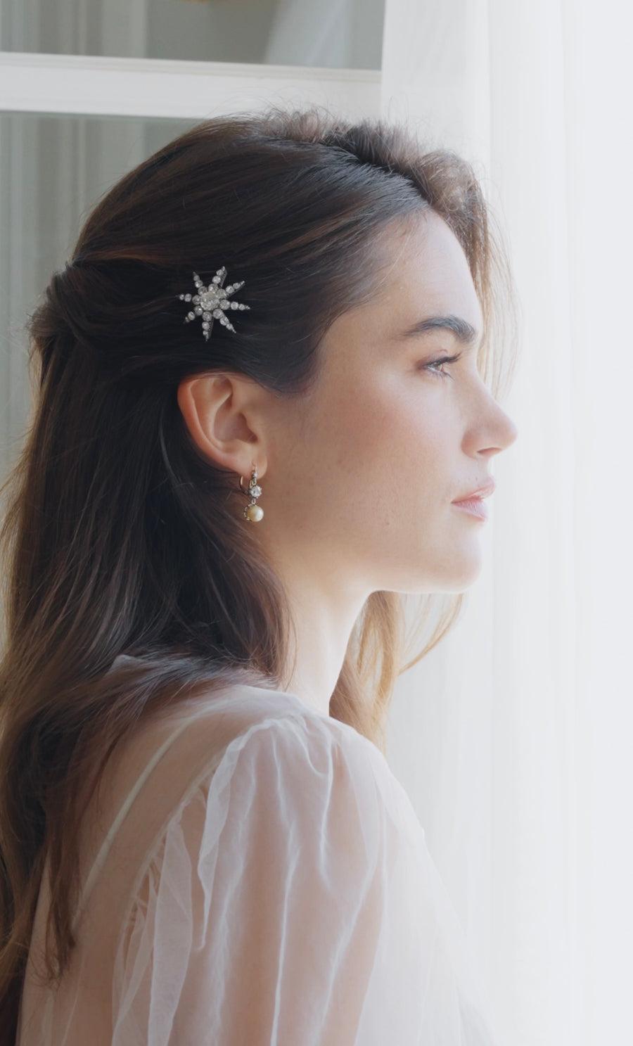 アールデコのゴールド、パール、ダイヤモンドのスリーパー - Galerie Pénélope