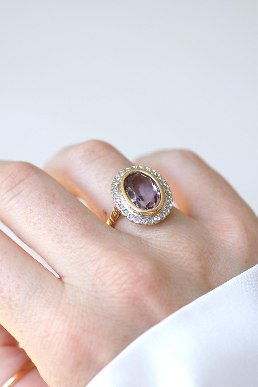 アール・デコ様式のアメシストとダイヤモンドのリング - Galerie Pénélope
