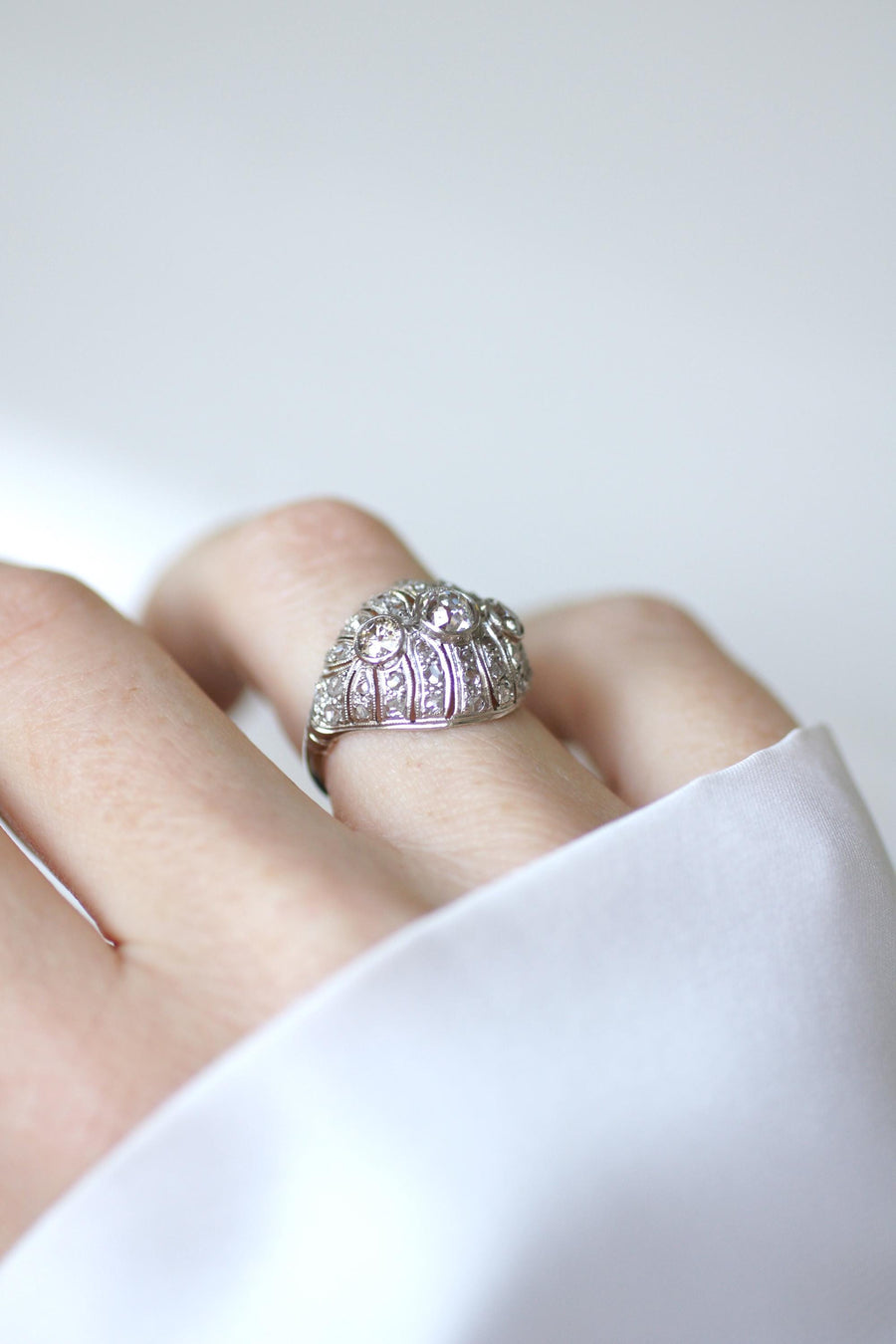 アール・デコ調 ドーム・リング ダイヤモンド 1.30カラット プラチナ