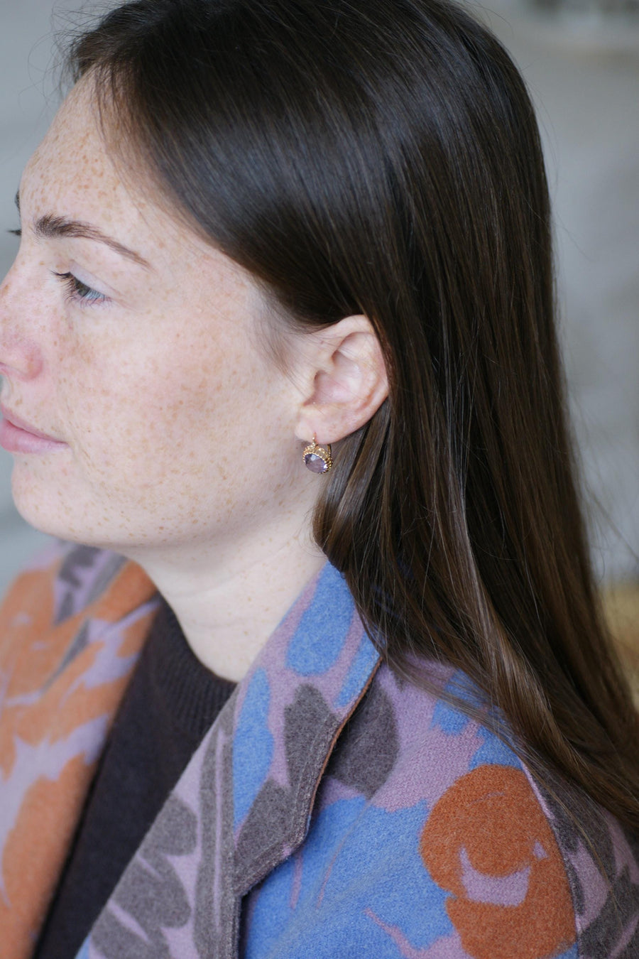 アンティーク・アメジストとダイヤモンドのドルムーズ・ピアス（イエローゴールド