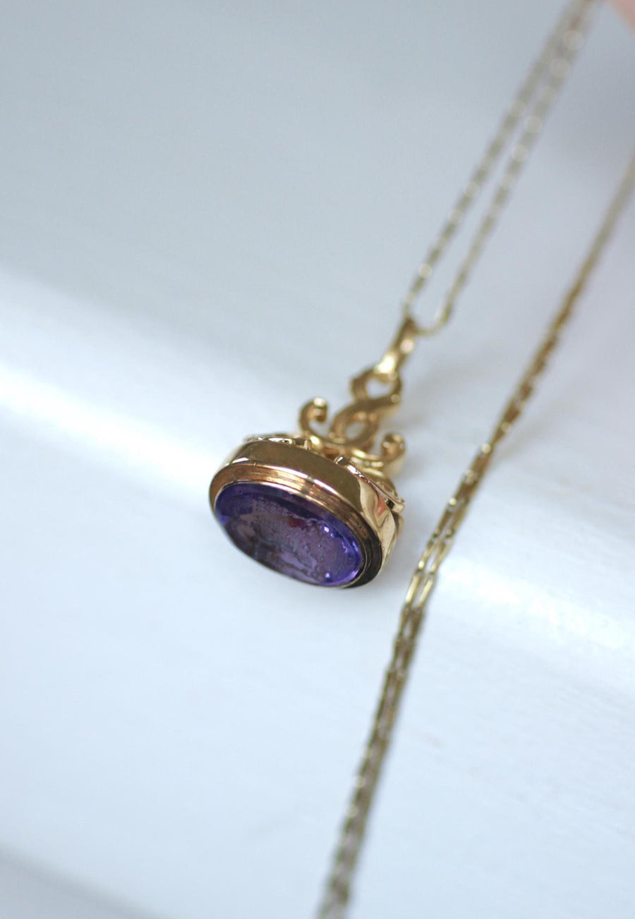 アンティーク イエローゴールド＆アメジスト シールペンダント インタリオ・エクレジオ・アーモリー