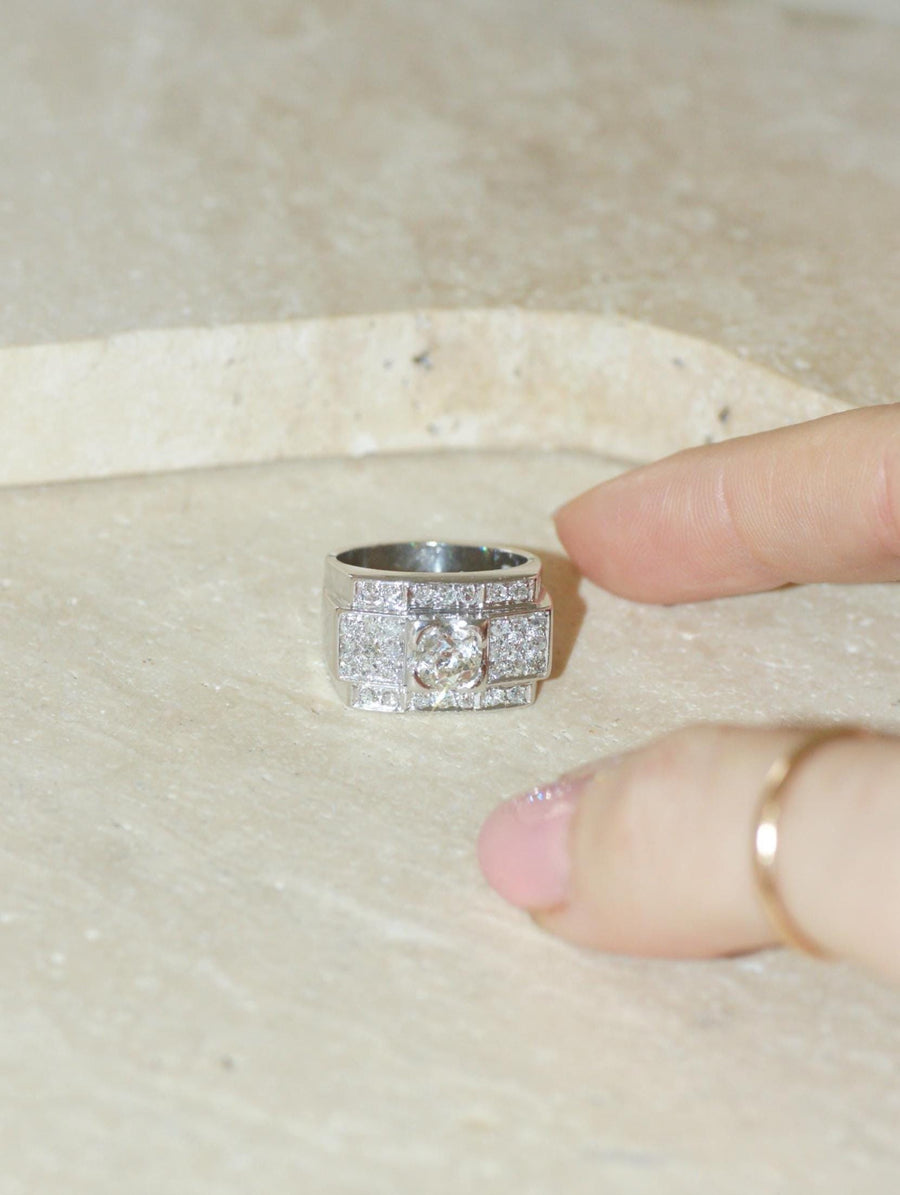 プラチナにダイヤモンド2.10カラットのラージ・アール・デコ・バンド・リング