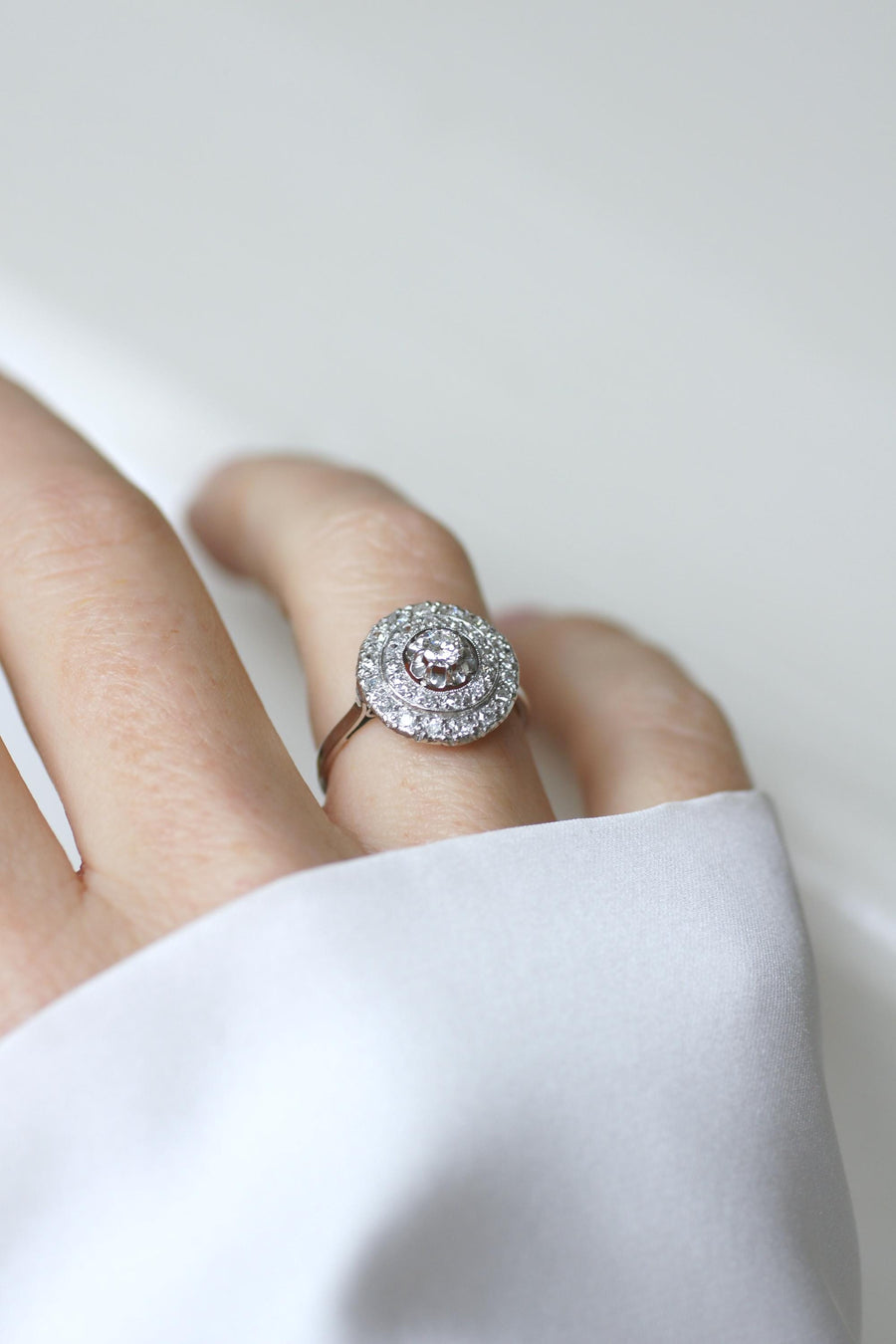 アールデコ・ダブル・エンタテインメント・ダイヤモンド・ターゲット・リング 0.60Ct ホワイトゴールド/プラチナ