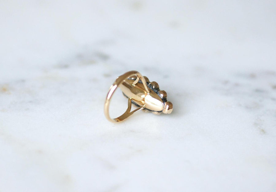 ピンクゴールドとペルピニャン・ガーネットのアンティーク・マーキース・リング