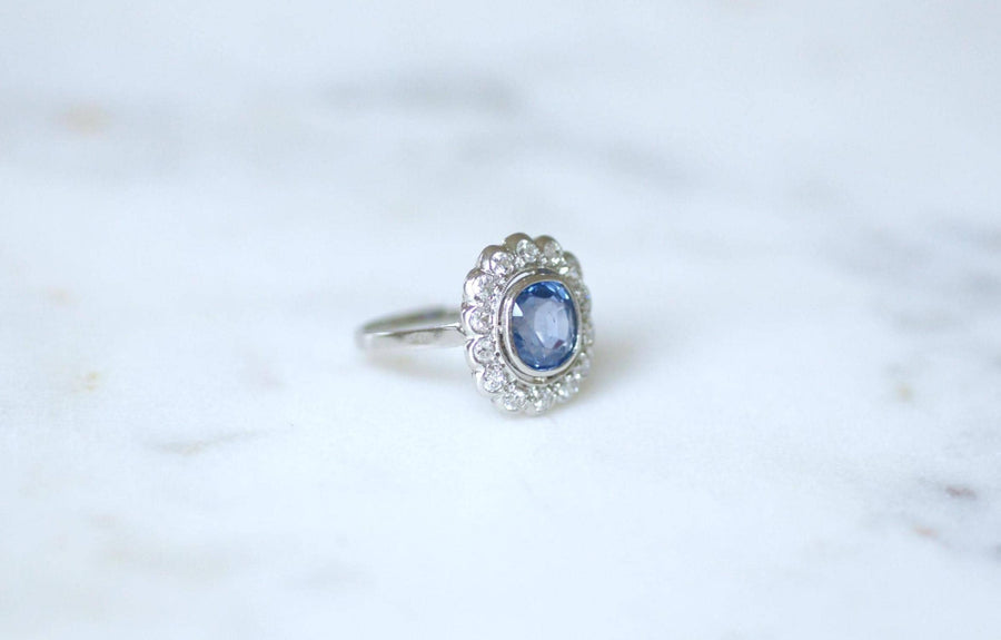 アール・デコ調ポンパドール・リング プラチナにセイロン産サファイア2.80カラットとダイヤモンド