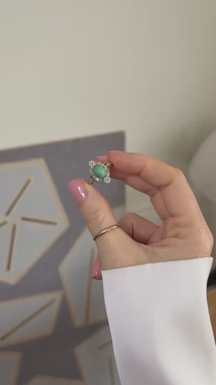 イエローゴールドとプラチナ、0.75カラットのダイヤモンドに囲まれたベル・エポックのターコイズ・リング