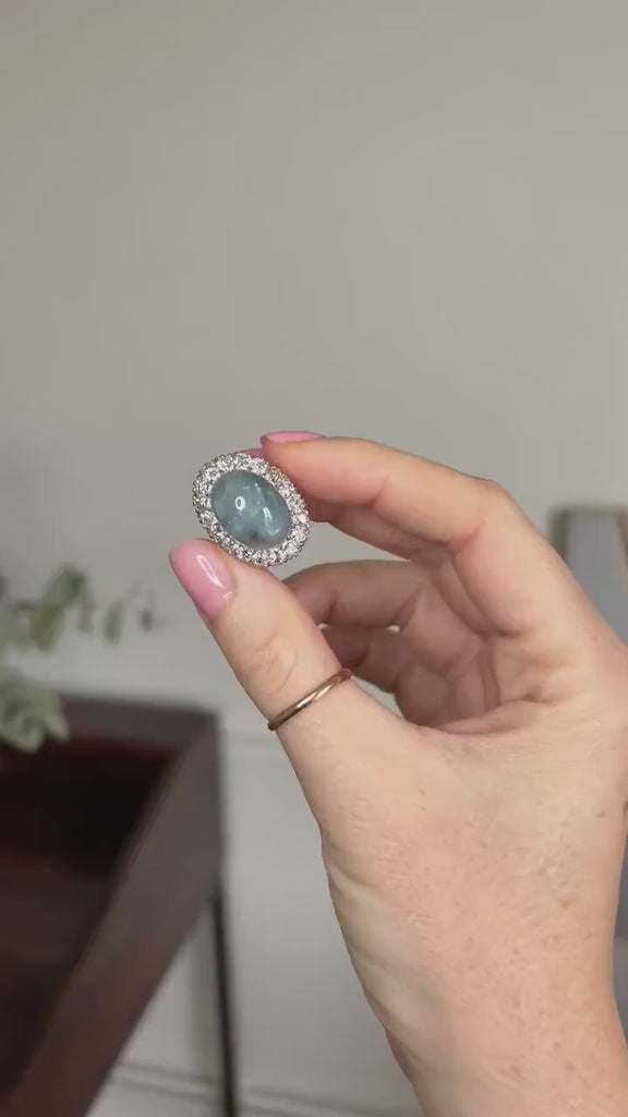 アクアマリンとダイヤモンドのカボション、ゴールドとプラチナのアール・デコ調デイジー・リング