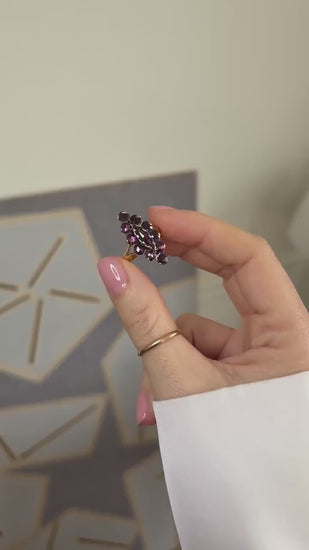 ピンクゴールドとペルピニャン・ガーネットのアンティーク・マーキース・リング