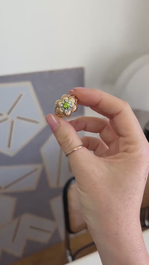 カクテルリング フラワーペリドット ダイヤモンド イエローゴールド 50s
