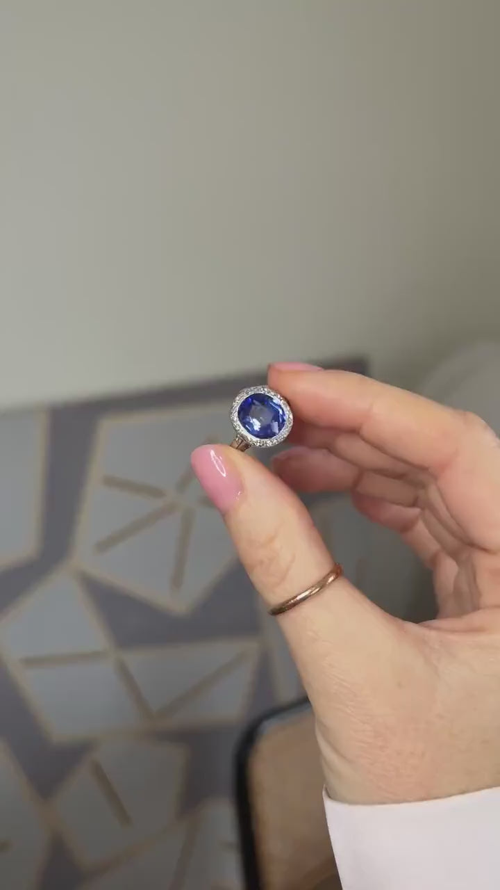 アールデコ・ポンパドール・リング プラチナに非加熱セイロンサファイア4.30カラットとダイヤモンド