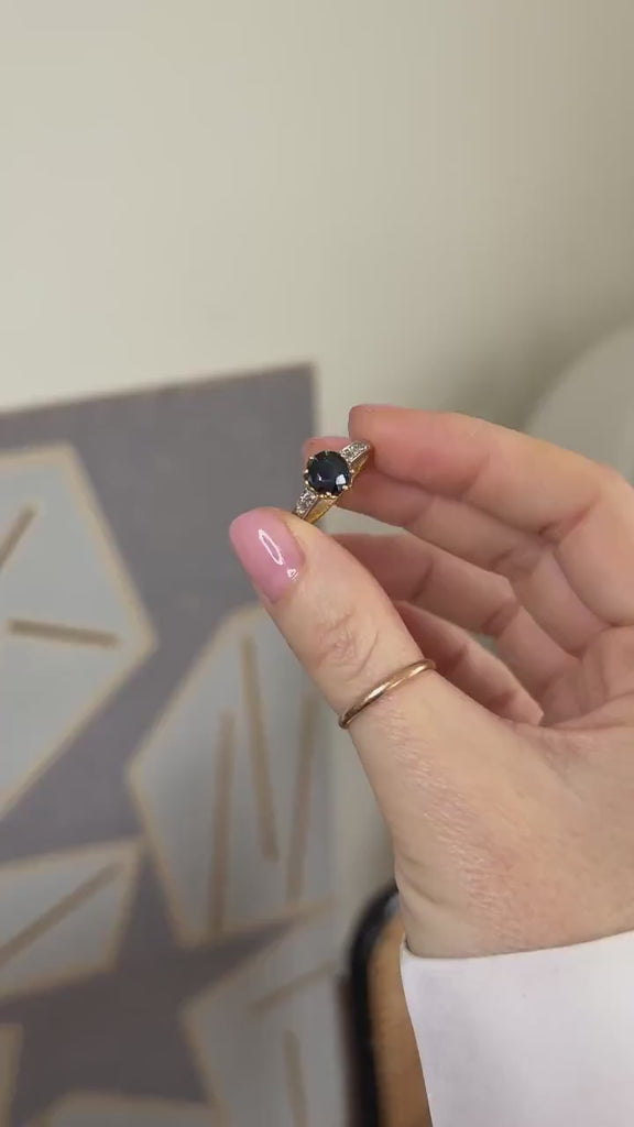 リング ベル・エポック イエローゴールドとプラチナに1,50カラットのサファイアとダイヤモンド