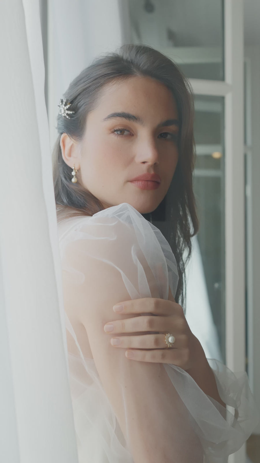 ダイヤモンドとパールのデイジーリング