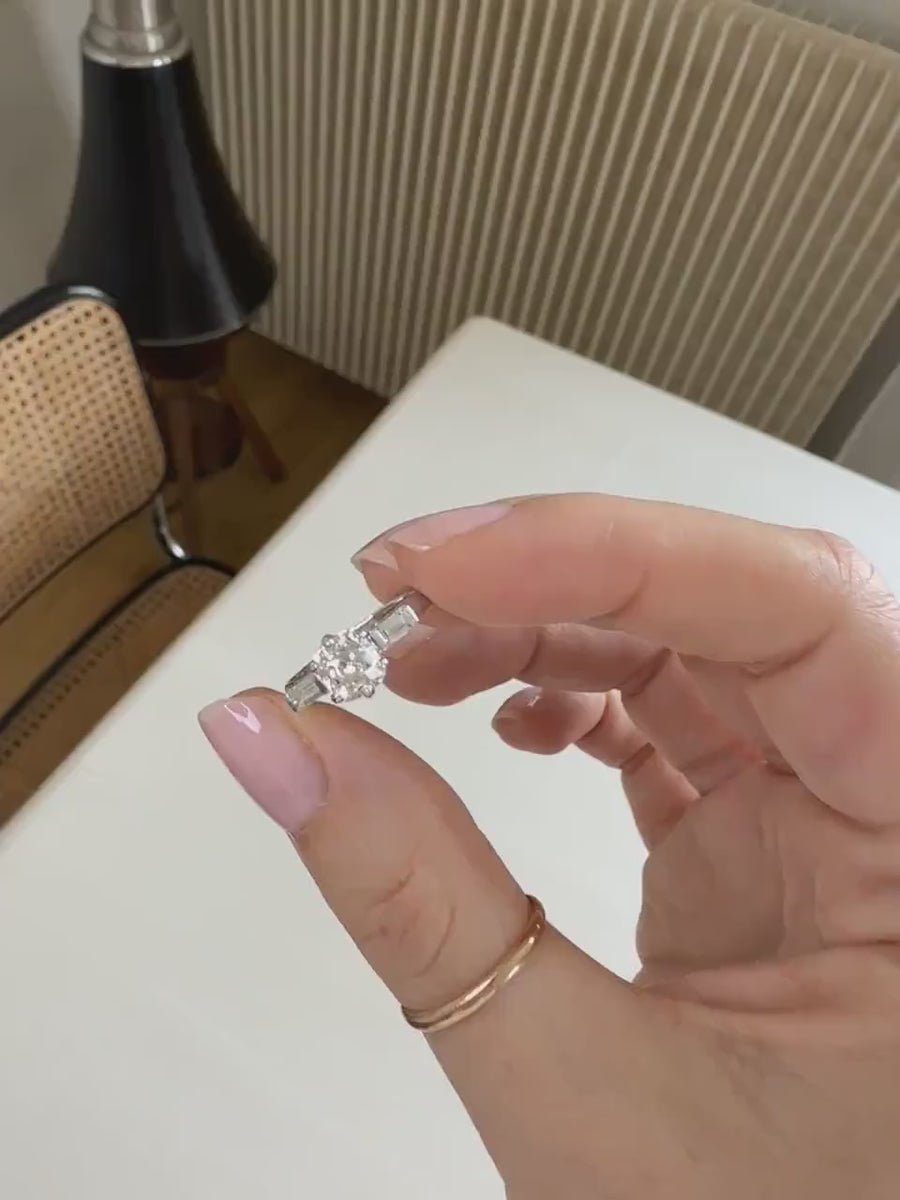 アールデコ クッション ダイヤモンド ソリテア リング バゲット プラチナ