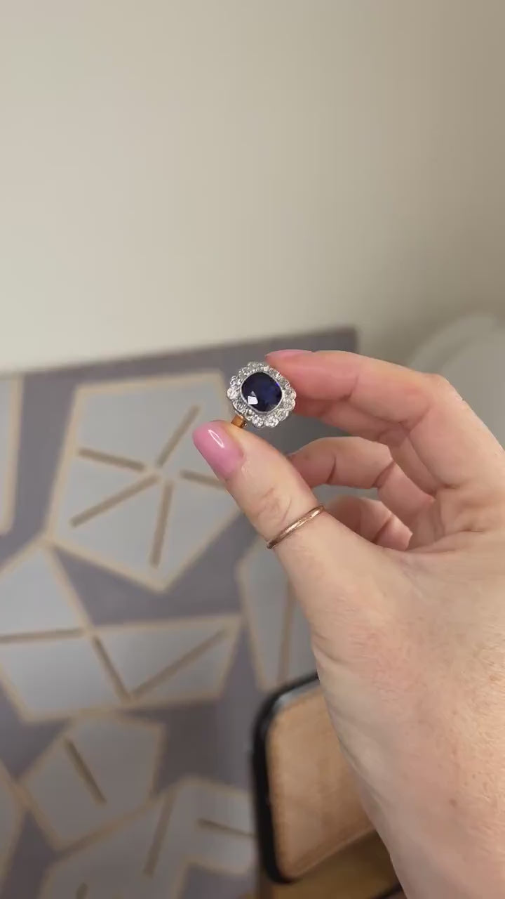 アールデコ・ポンパドール・リング 非加熱シャム・サファイア 3.65カラットとダイヤモンド、ピンク＆ホワイトゴールド