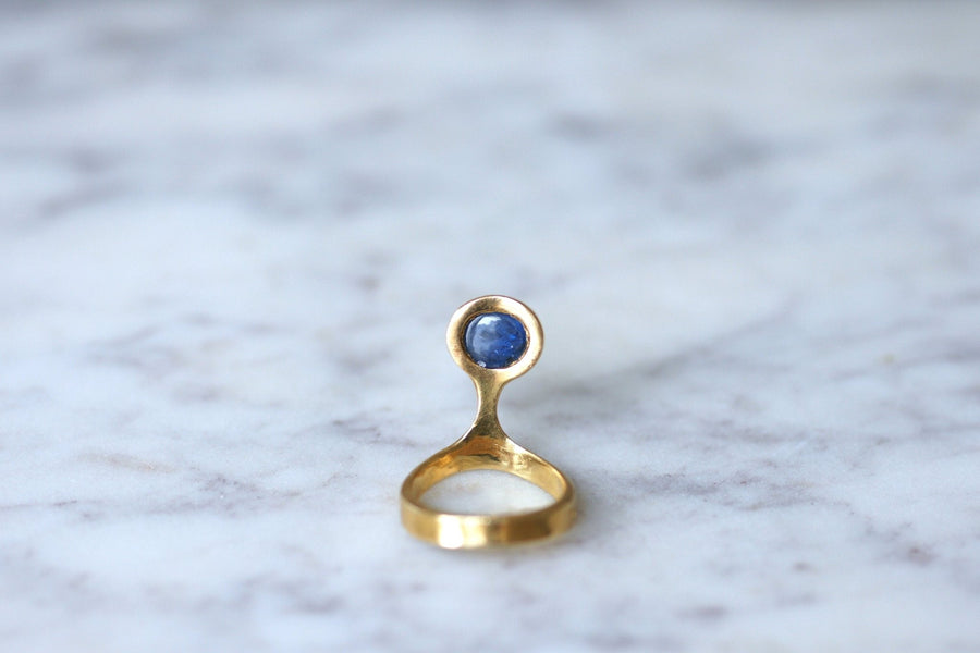 70s Burmese Sapphire Ring by Costanza - ペネロペギャラリー