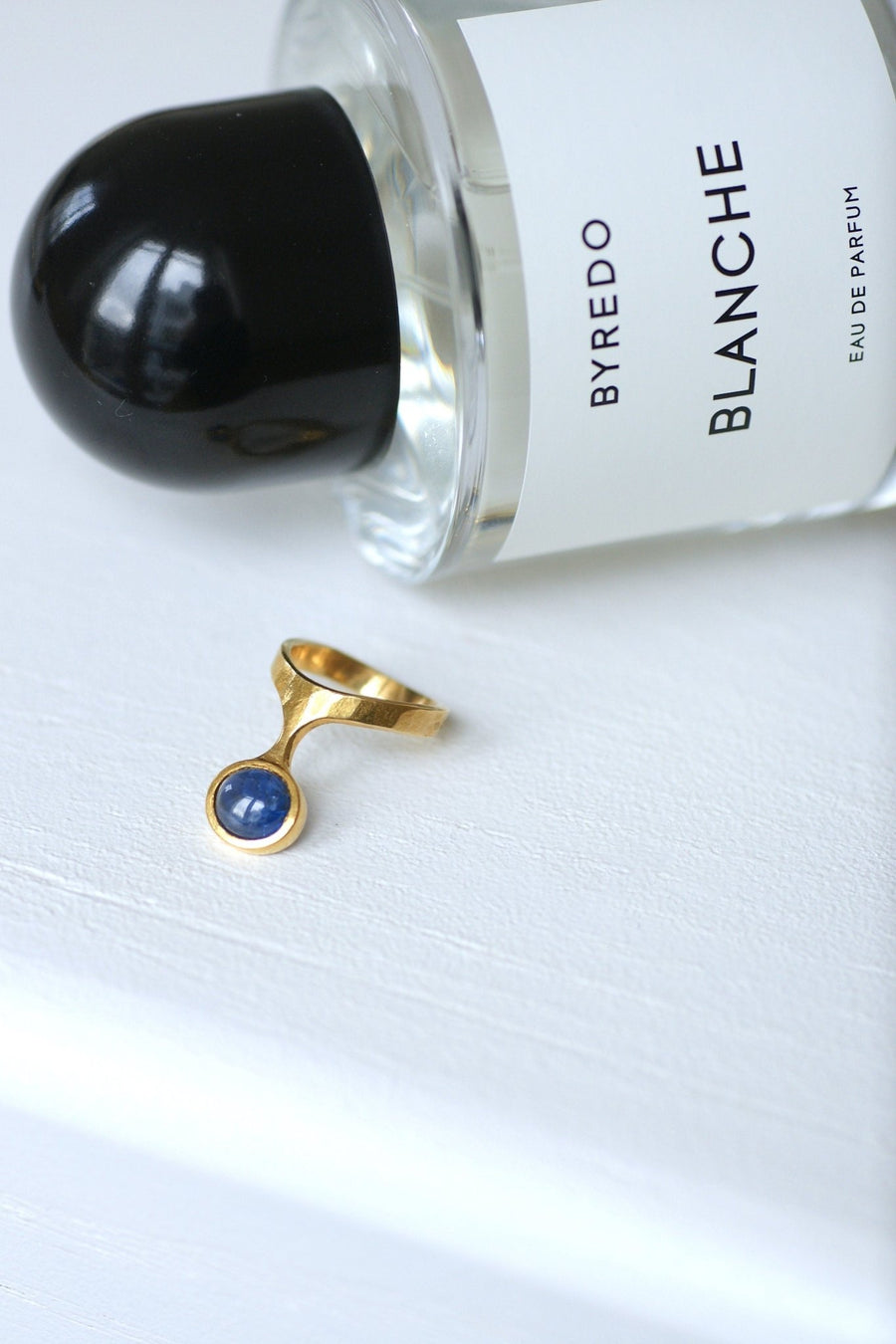 70s Burmese Sapphire Ring by Costanza - ペネロペギャラリー