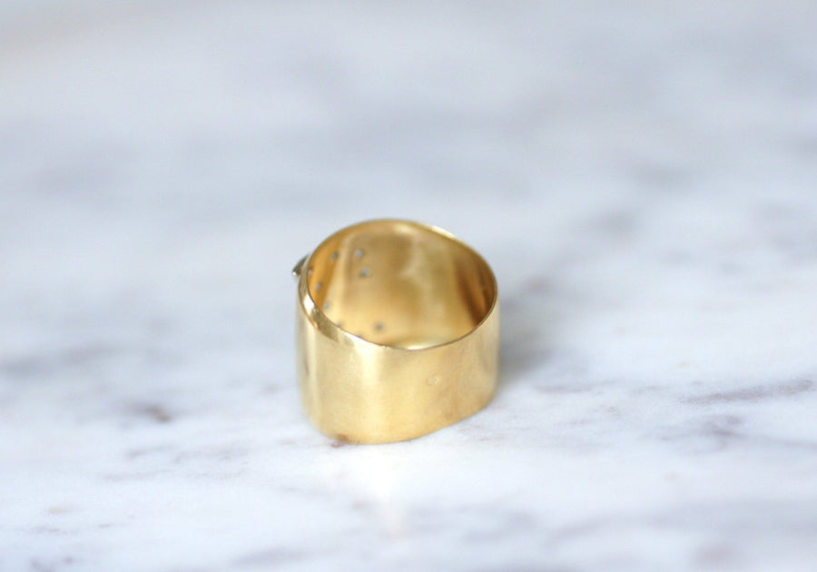 ゴールドバンドリング レターF - ペネロペギャラリー