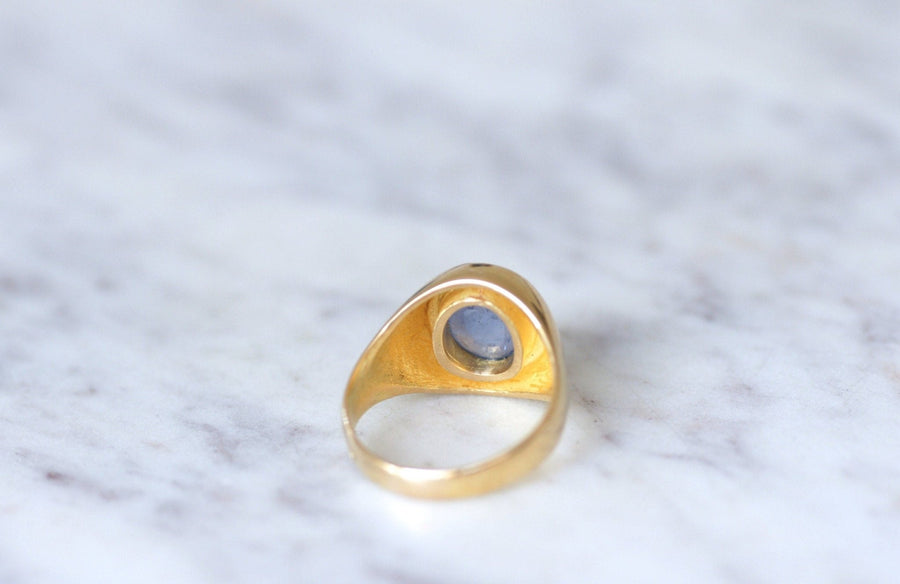 ヴィンテージ・イエローゴールド＆スターサファイアリング - Galerie Pénélope