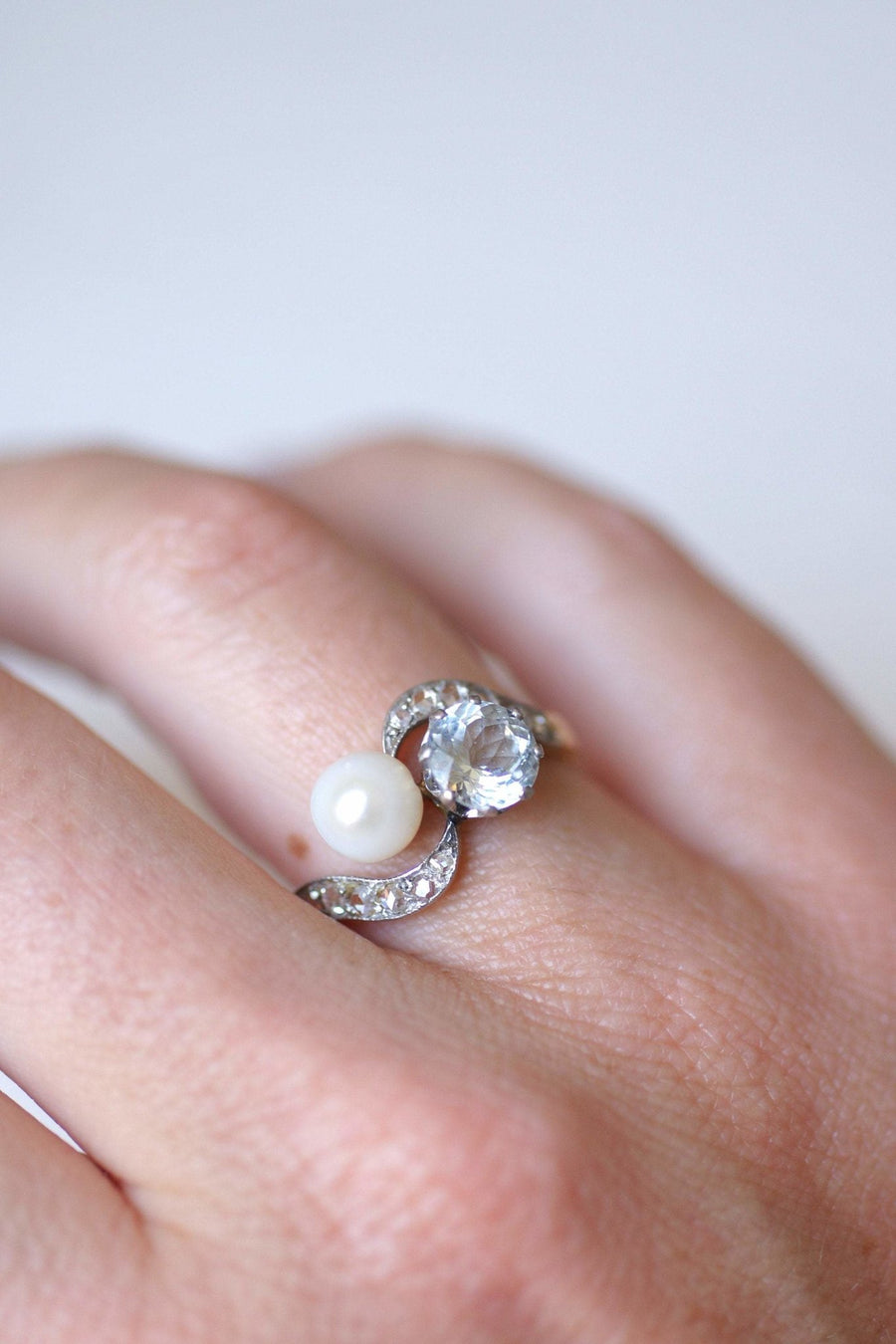 アンティークのアクアマリン、パール、ダイヤモンドのリング - Penelope Gallery