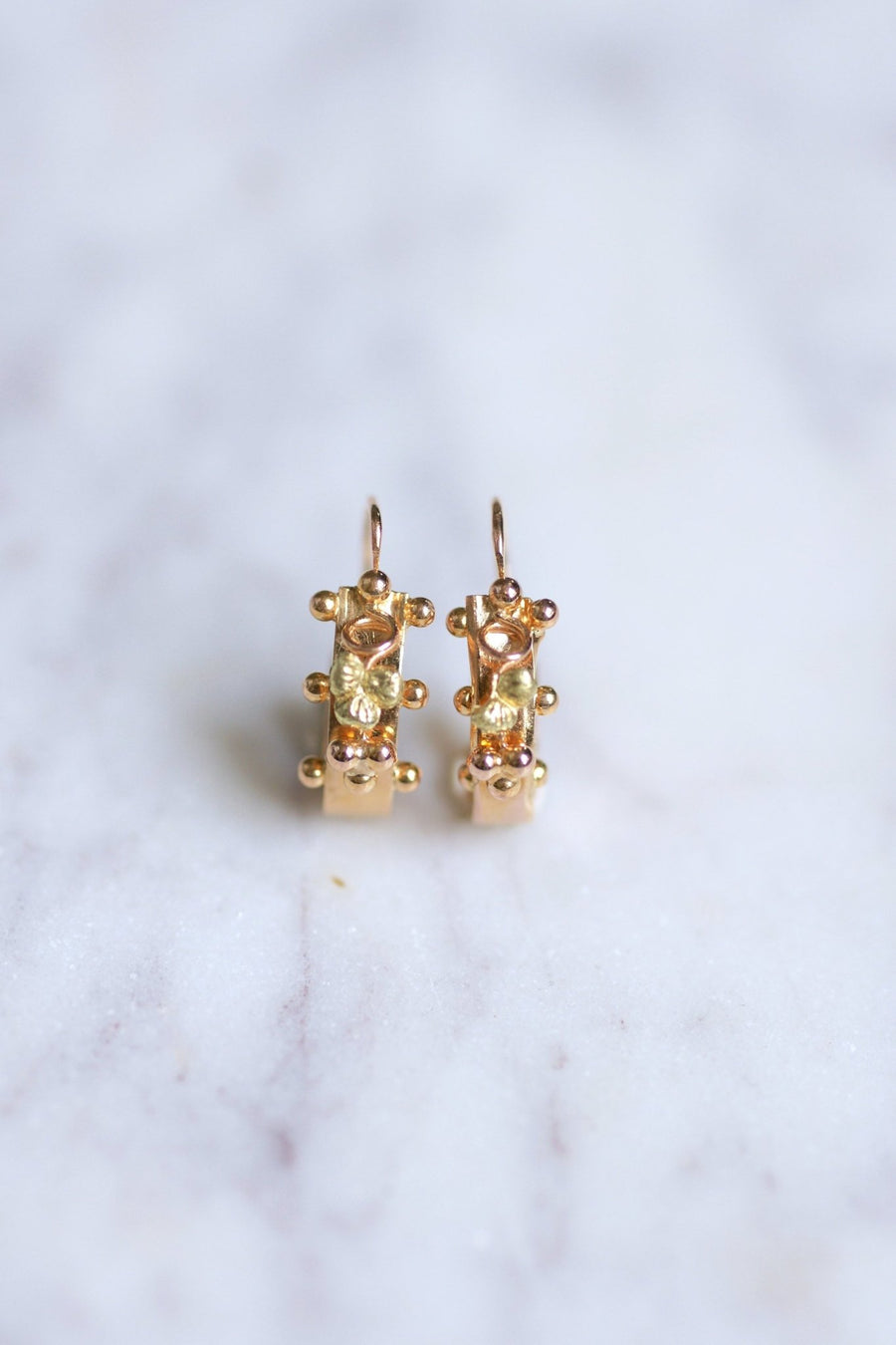 アンティークローズゴールドのフィッシュピアス - Penelope Gallery