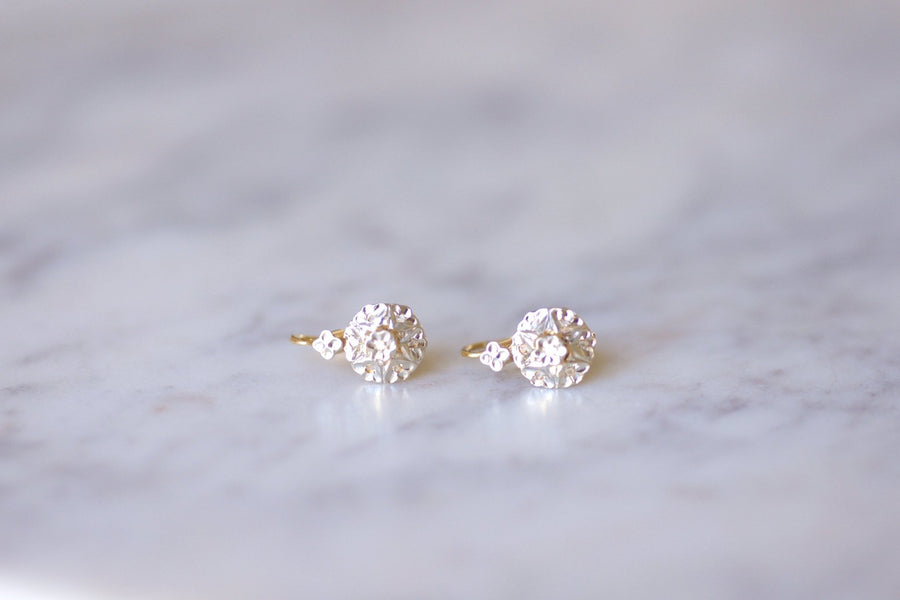 アンティークゴールドとダイヤモンドのスリーパーピアス - Penelope Gallery