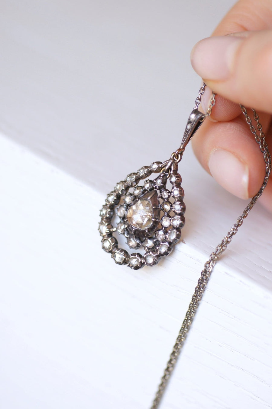 アンティークシルバードロップペンダントネックレス（ローズカットダイヤモンド） - Galerie Pénélope
