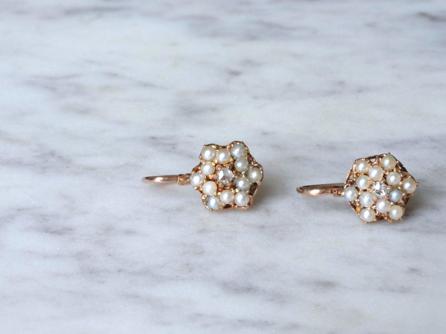 ピンクゴールドのダイヤモンドとパールのスリーパー - Penelope Gallery