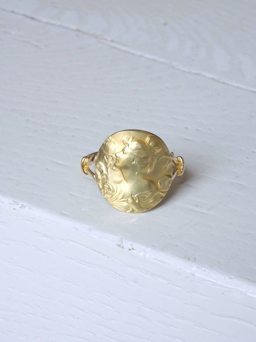 大きなアールヌーボーの女性用プレートリング - Penelope Gallery