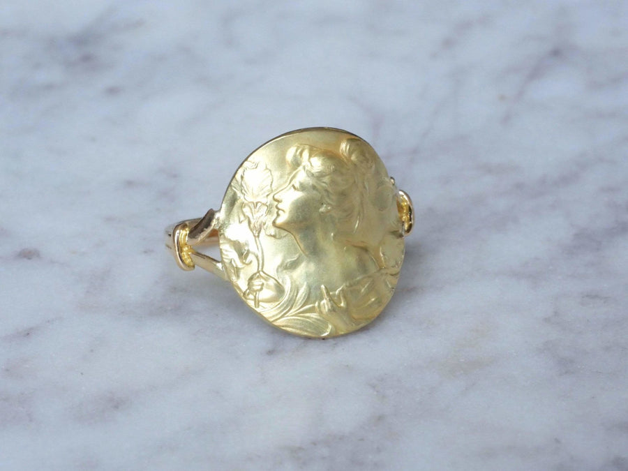 大きなアールヌーボーの女性用プレートリング - Penelope Gallery