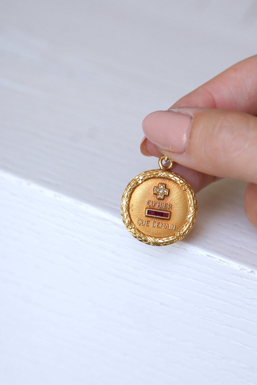 オーギス ゴールド＆ダイヤモンド ラブメダル - ペネロペギャラリー