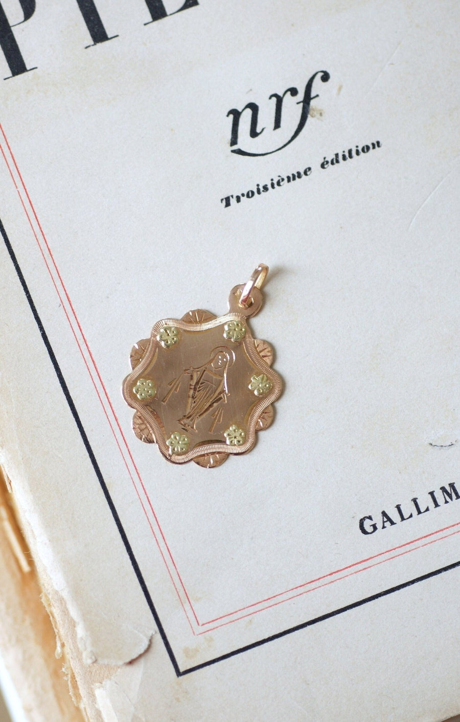 ピンクゴールドの聖母メダル - Galerie Pénélope
