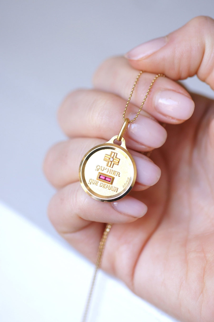 A.AUGIS Love ペンダント イエローゴールド - Galerie Pénélope